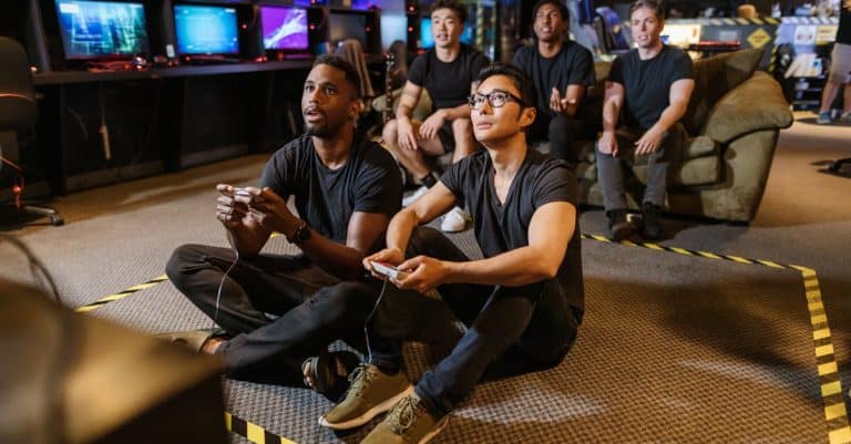 Comment les pro gamers contribuent-ils à mettre en lumière de nouveaux talents ?