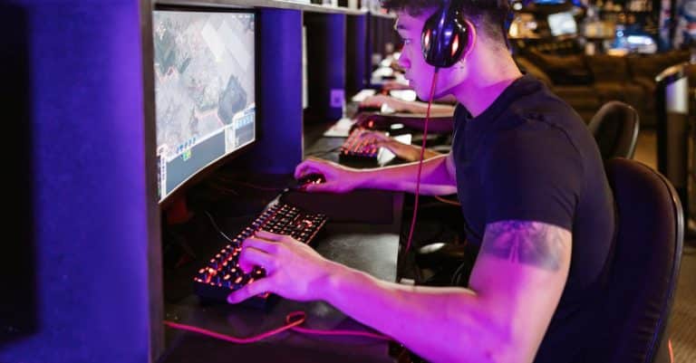 Qu&rsquo;est-ce qui se cache derrière la vie secrète d&rsquo;un pro gamer ?