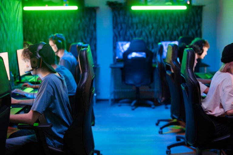 Le pro gamer : comment l&rsquo;importance du travail d&rsquo;équipe influence-t-elle sa performance ?