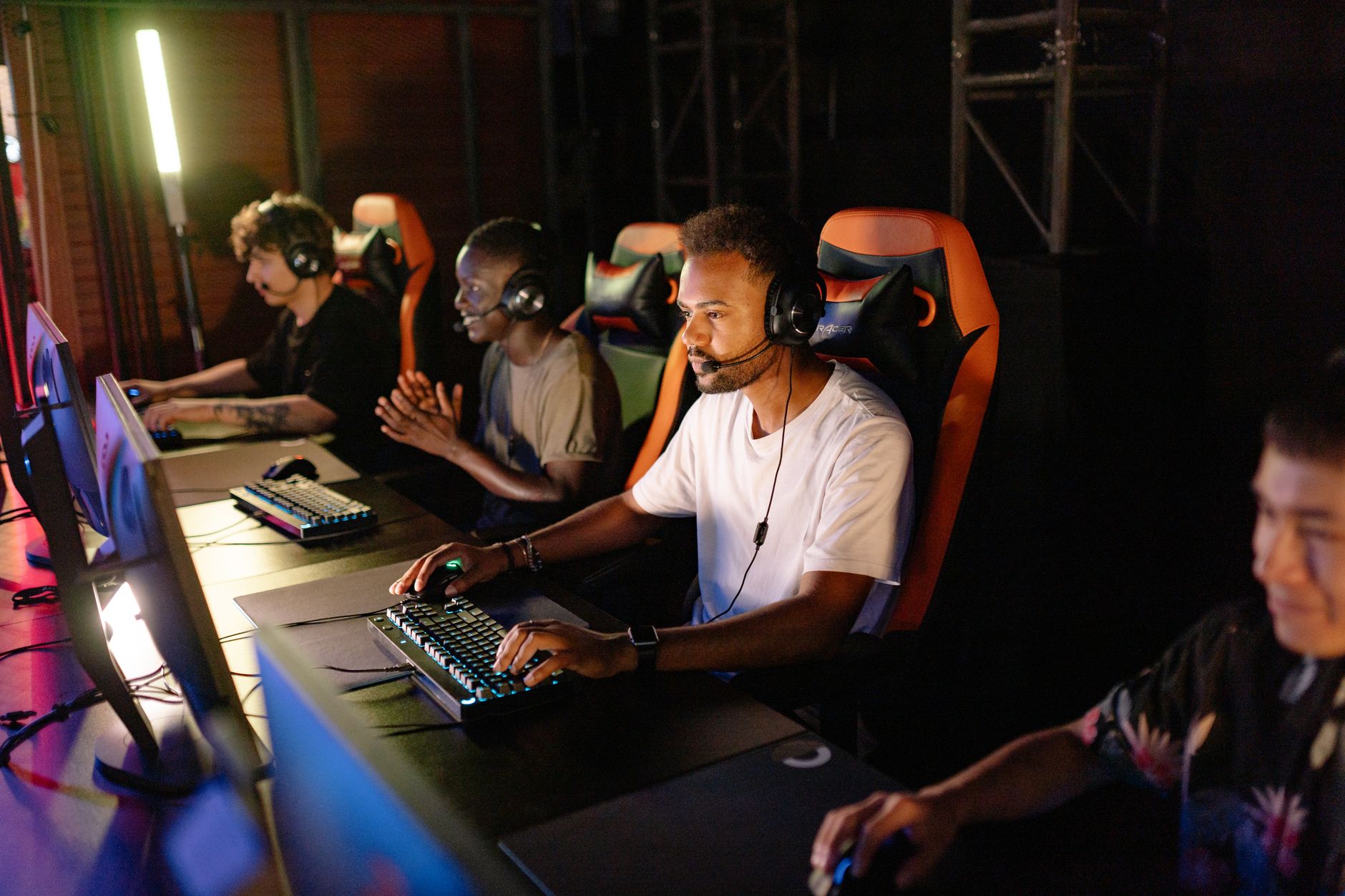 La technologie améliore-t-elle vraiment les performances des pro gamers ?