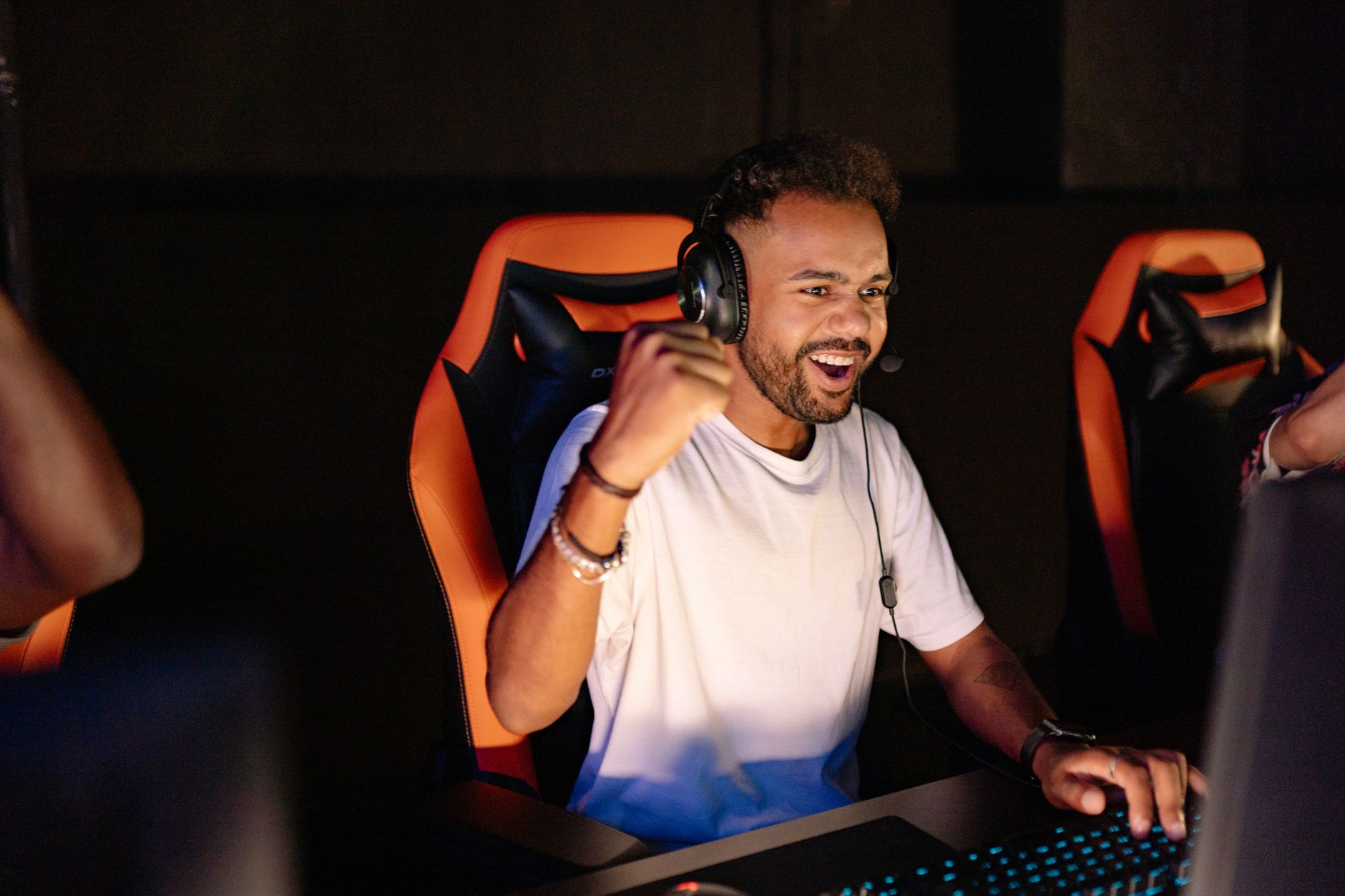 Comment le pro gamer se lance-t-il dans la quête de reconnaissance ?