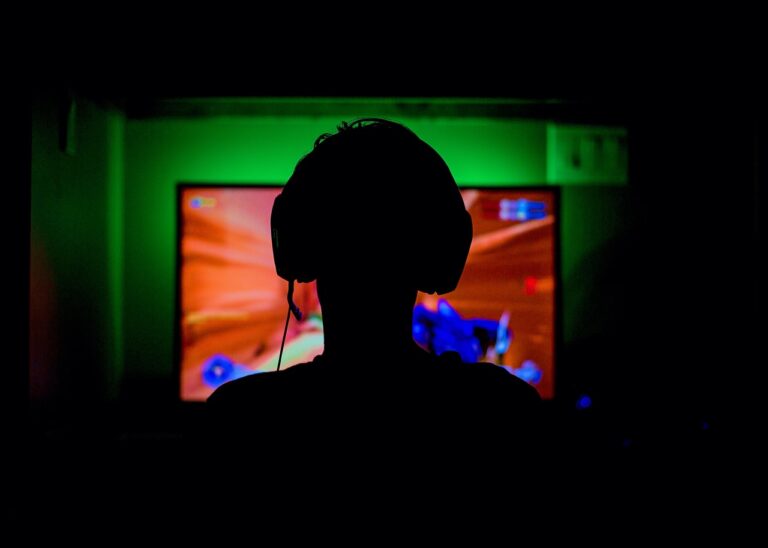 Comment le pro gamer s&rsquo;engage-t-il socialement ?